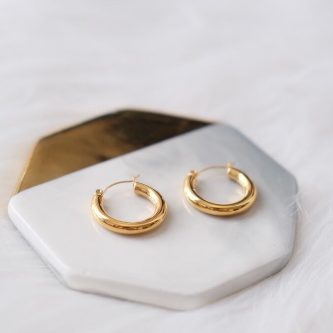 18k Gold Demi Minimalistic Circular Hoops